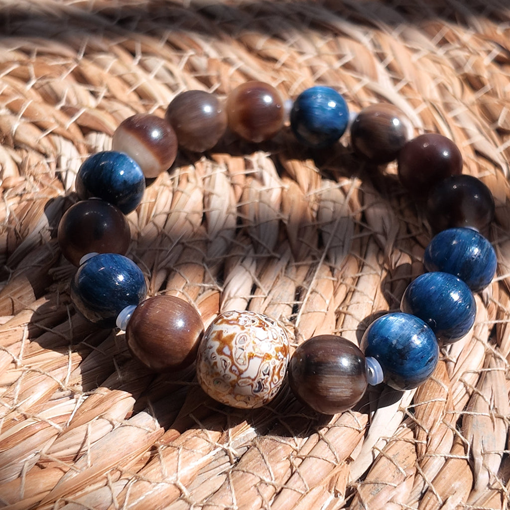 "Indigo & Earth" — Artisan Horn, Blue Kyanite & Heritage Lacquer Bracelet